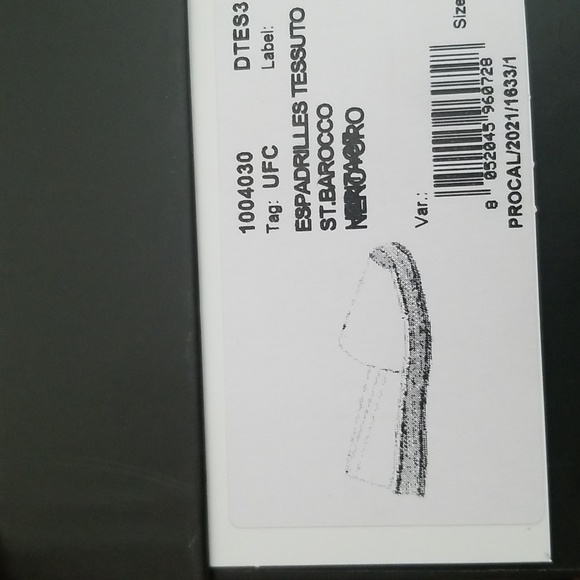 New Versace Barocco-Print Canvas Espadrilles - Picture 9 of 10